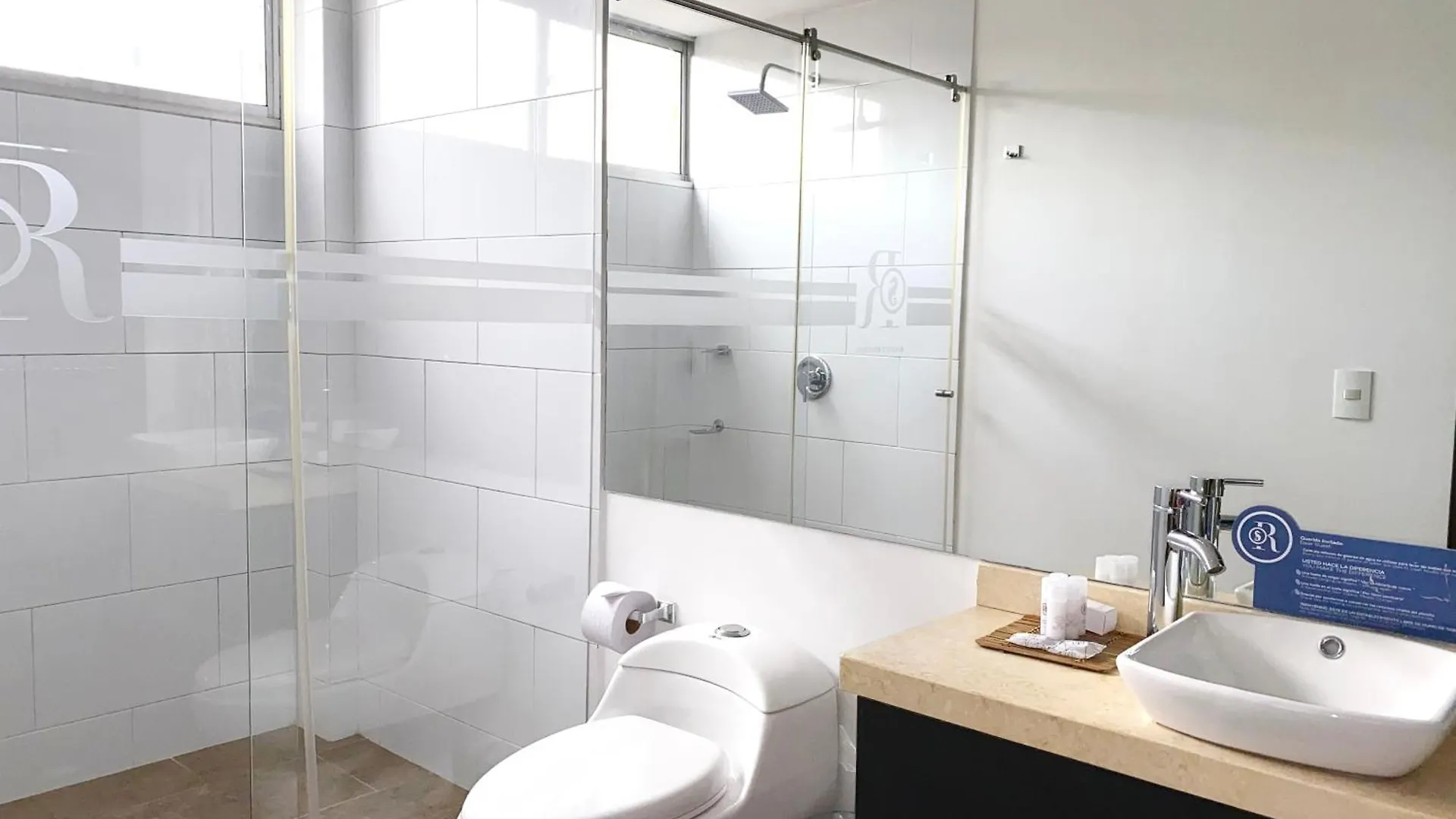 Hotel Apartamentos Regency La Feria Μπογκοτά