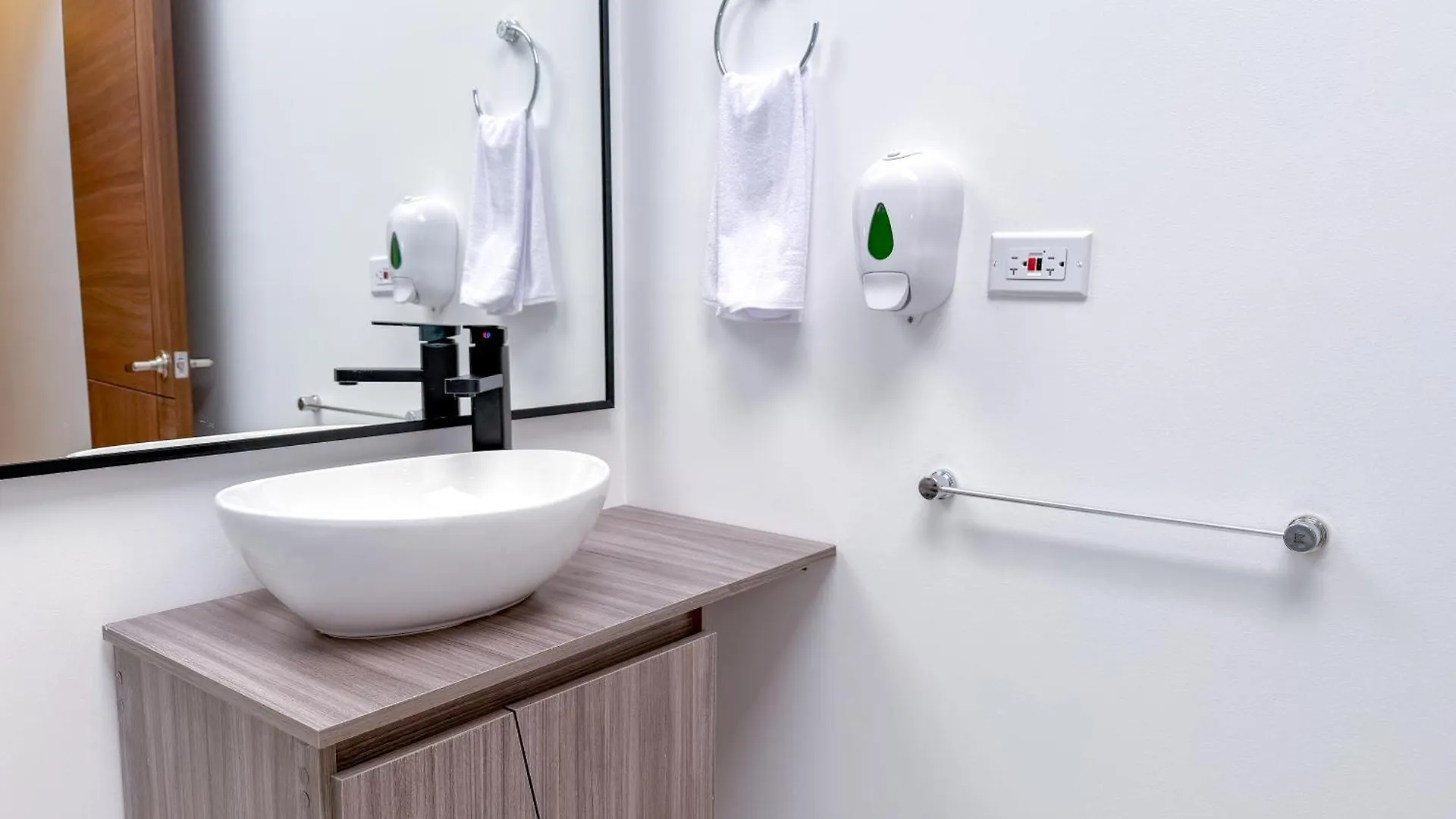 Hotel Apartamentos Regency La Feria Μπογκοτά 3*,