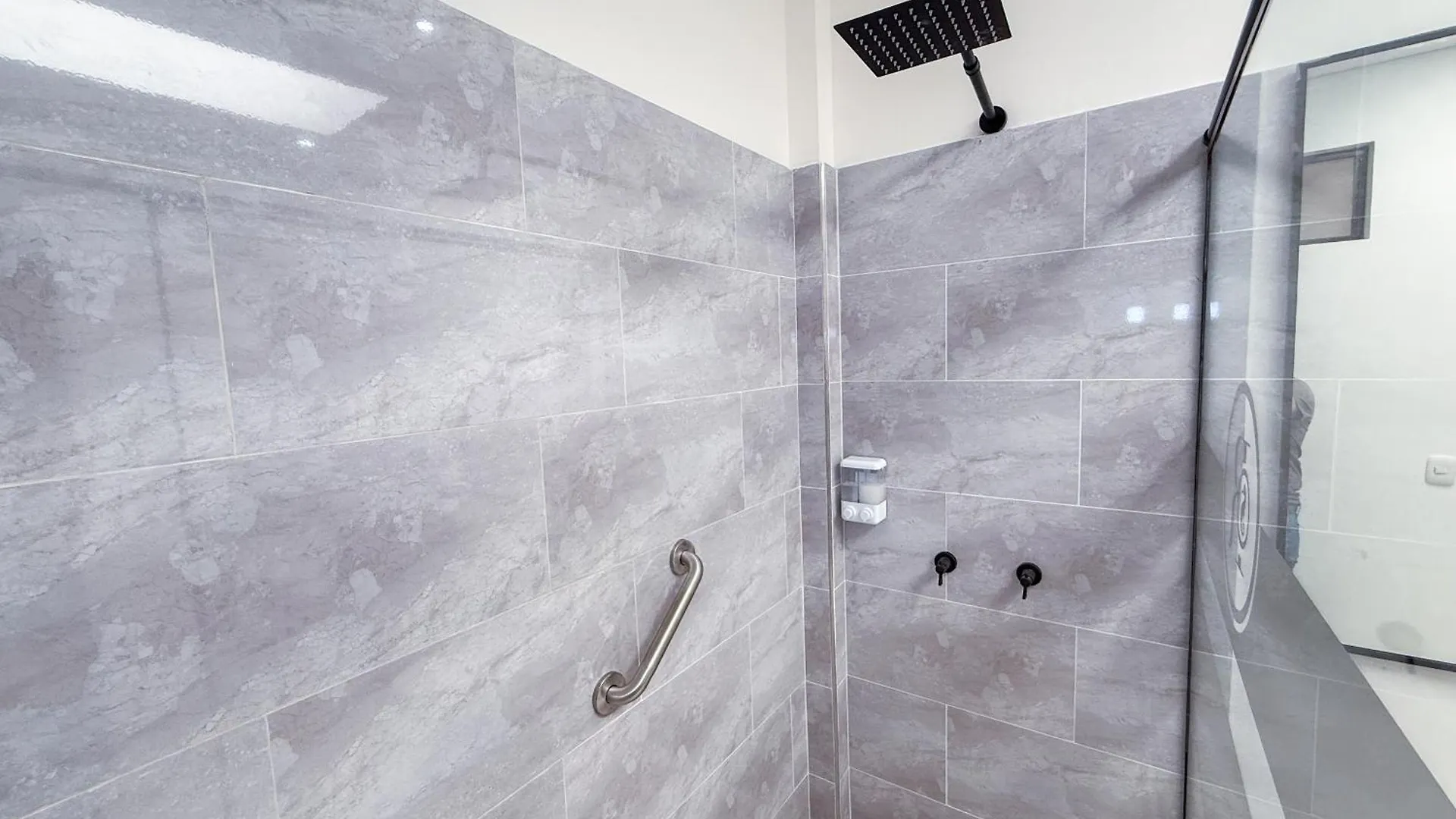 Hotel Apartamentos Regency La Feria Μπογκοτά