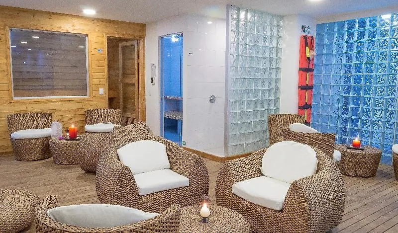 Hotel Apartamentos Regency La Feria Μπογκοτά