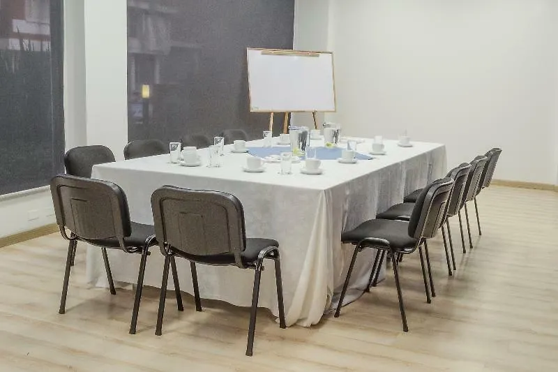 Hotel Apartamentos Regency La Feria Μπογκοτά