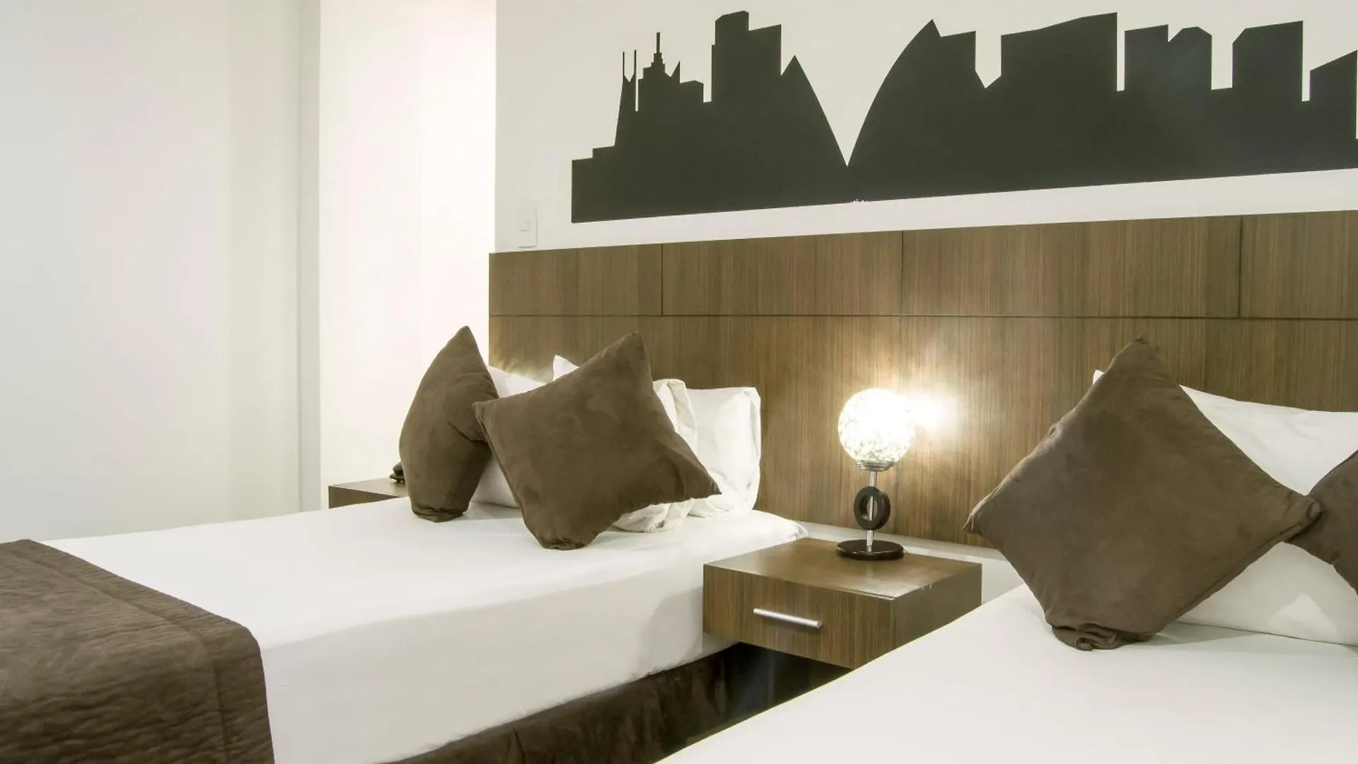 Apartamentos Regency La Feria Bogotá 3*,  Colombia
